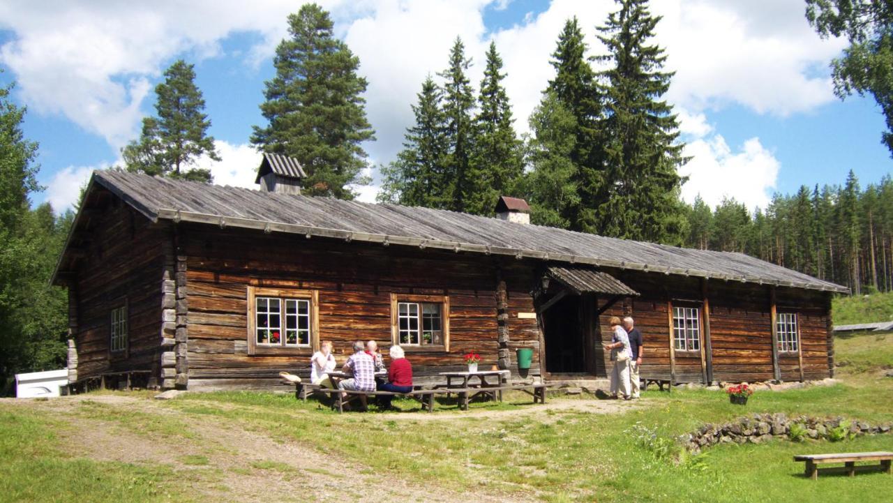 Villa Granhede -Sjoelaege Med Badtunna, Eldstad Med Mera Torsby Exterior photo